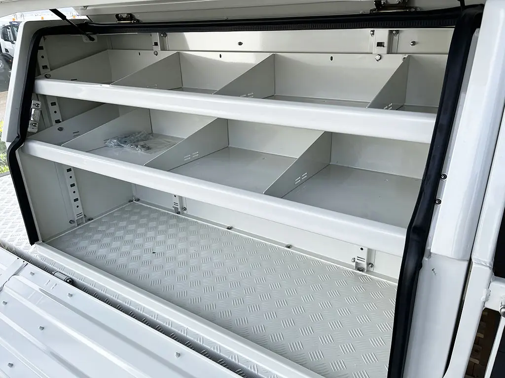 Toyota Land Cruiser HZJ79 4x4 Atelier mobile 10