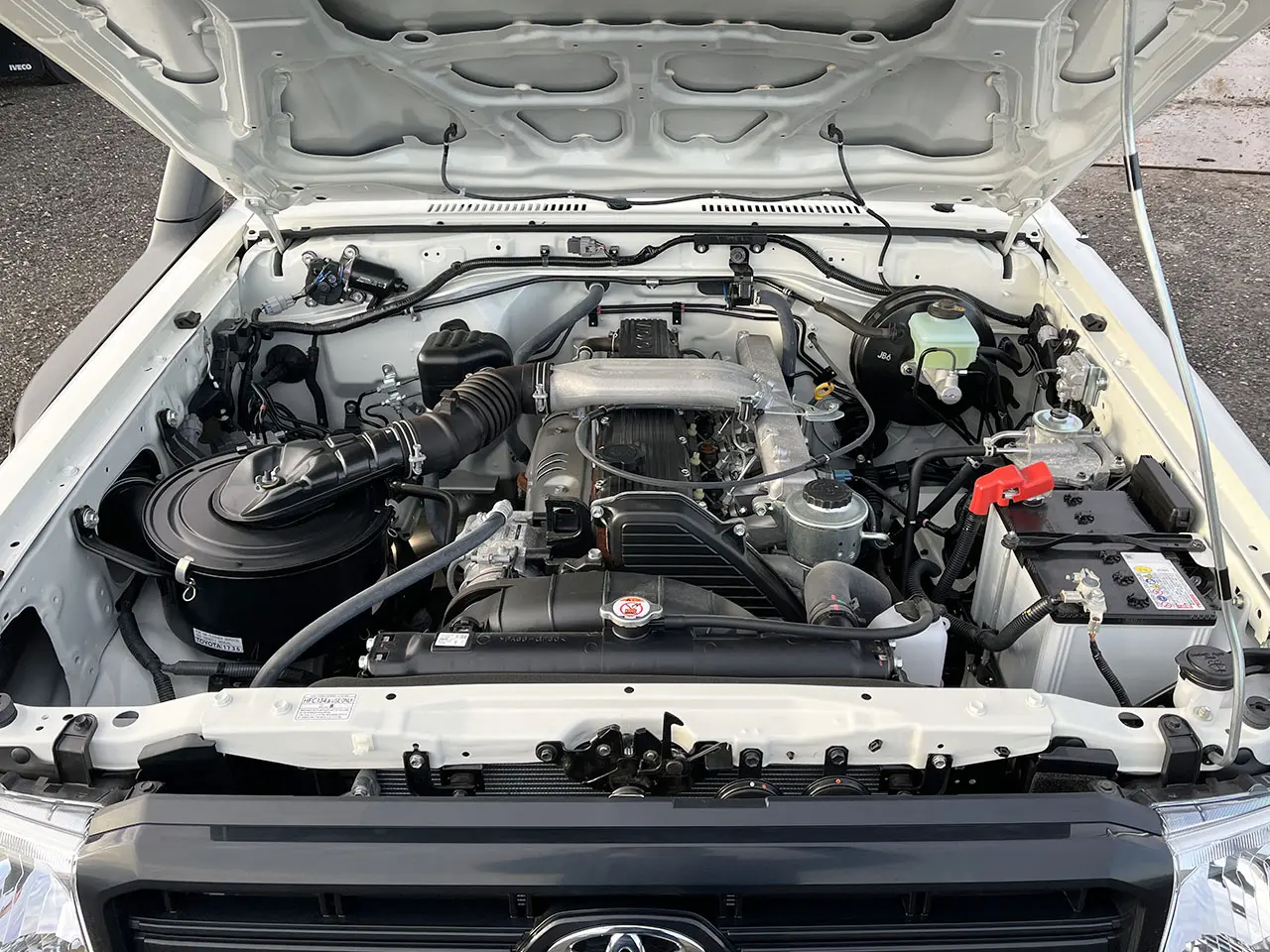 Toyota Land Cruiser HZJ79 4x4 Atelier mobile 11