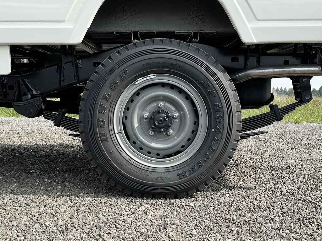 Toyota Land Cruiser HZJ79 Single Cab Pick-up 4x4 12