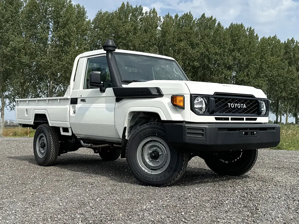 Toyota Land Cruiser HZJ79 Single Cab Pick-up 4x4 4