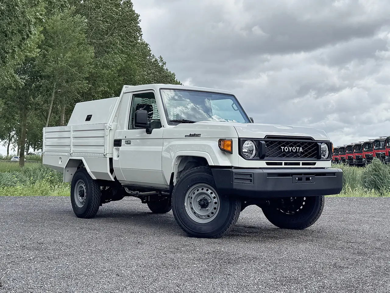 Toyota Land Cruiser HZJ79 Single Cab Pick-up 4x4 4