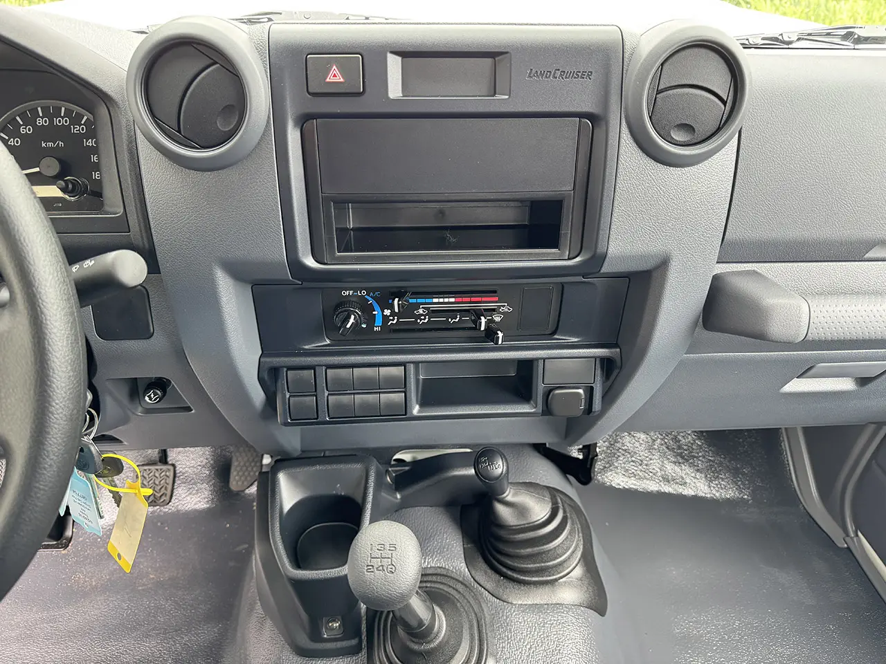 Toyota Land Cruiser HZJ79 Single Cab Pick-up 4x4 10
