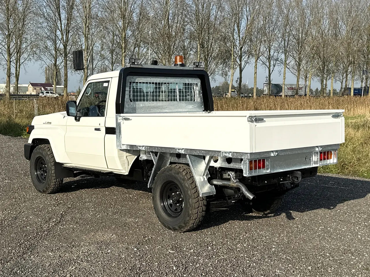 Toyota Land Cruiser HZJ79 Mining 4x4 Pick-up cabine simple 3
