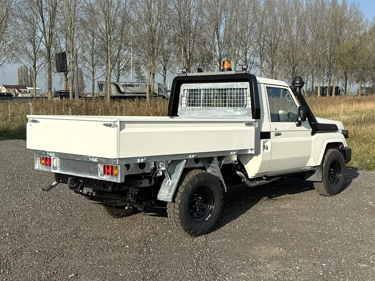 Toyota Land Cruiser HZJ79 Mining 4x4 Pick-up cabine simple 6