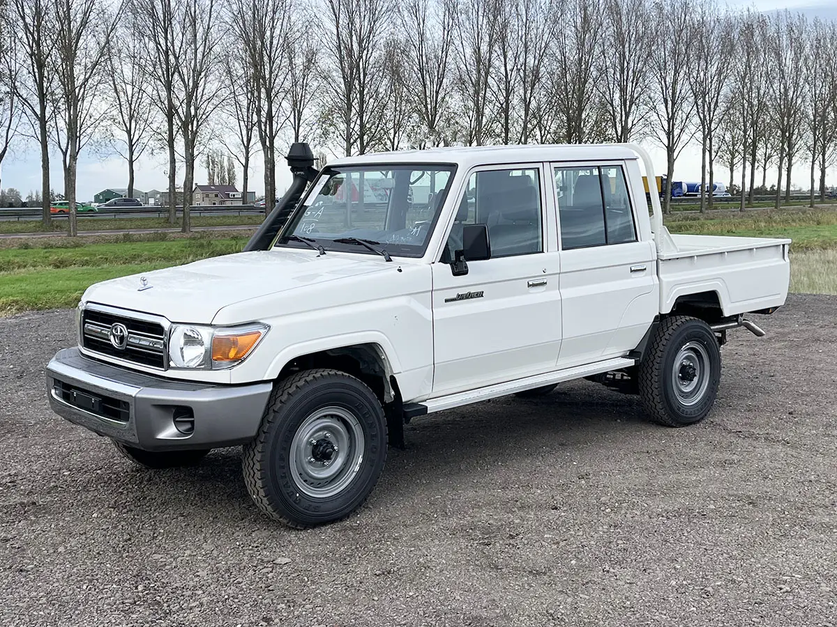 Toyota Land Cruiser HZJ79L 4x4 Double Cab Pick-up