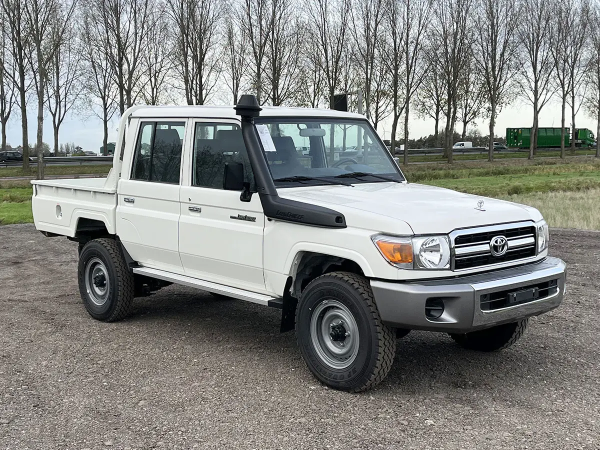 Toyota Land Cruiser HZJ79L 4x4 Double Cab Pick-up 4