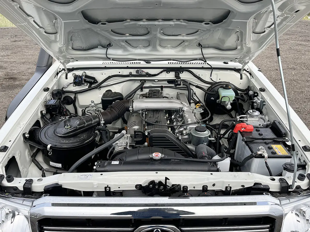 Toyota Land Cruiser HZJ79L 4x4 Double Cab Pick-up 12