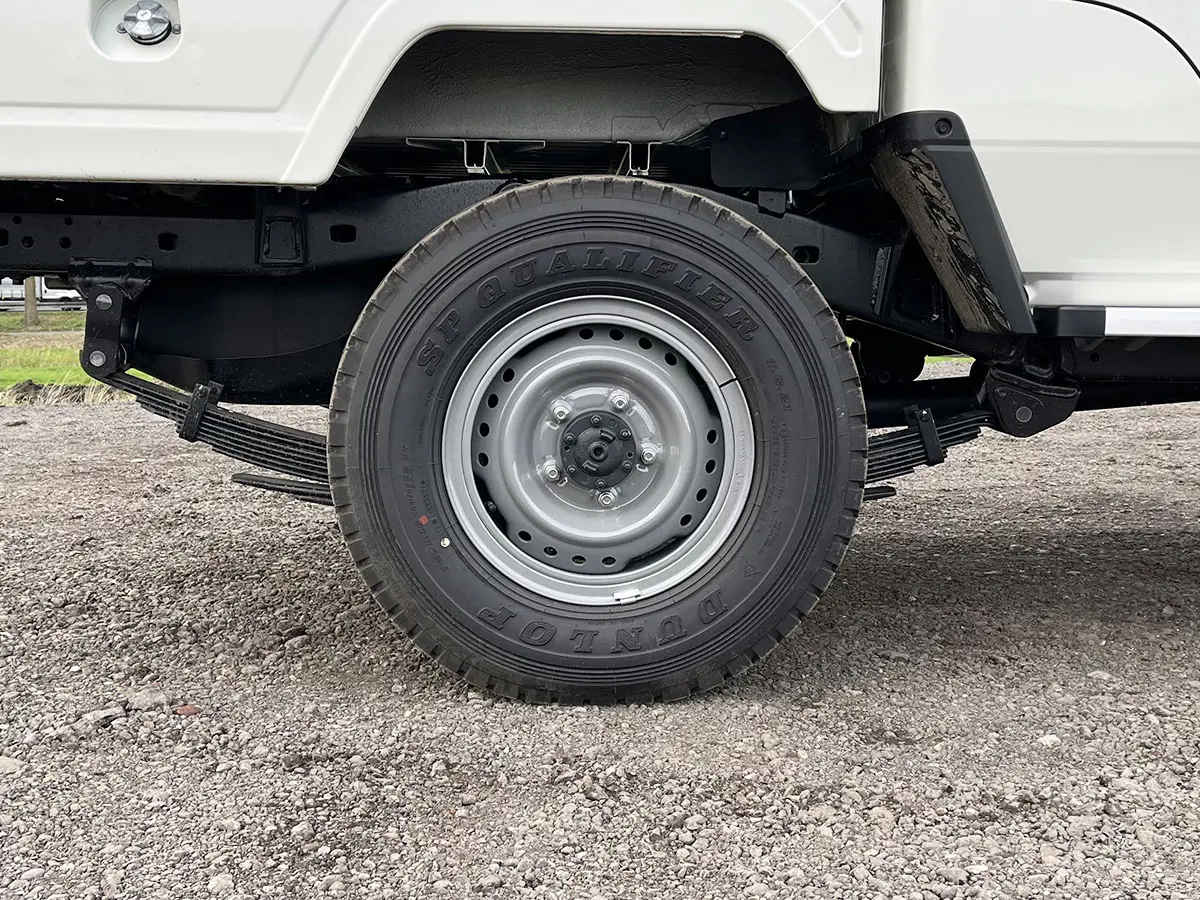 Toyota Land Cruiser HZJ79L Double Cab Pick-up 4x4 13