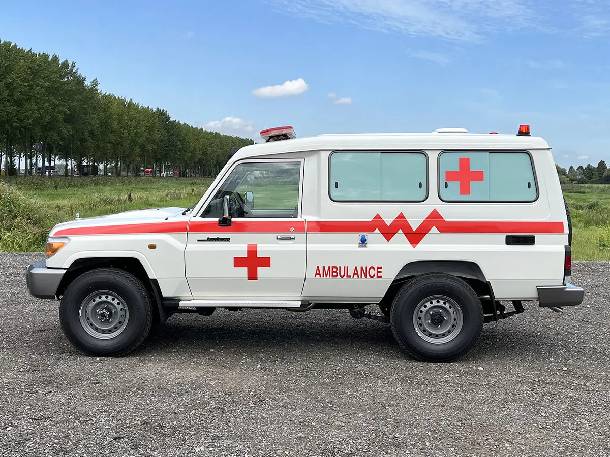 Toyota Land Cruiser VDJ78L V8 4x4 Ambulance