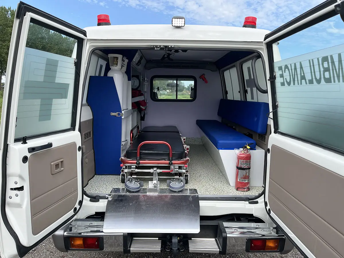 Toyota Land Cruiser VDJ78L V8 Ambulance 4x4 14