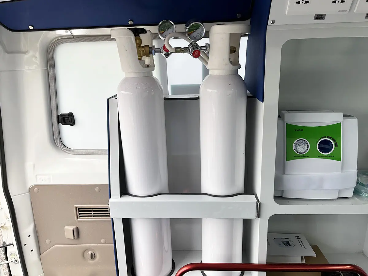 Toyota Land Cruiser VDJ78L V8 4x4 Ambulance 16