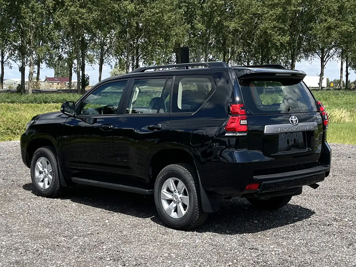 Toyota Prado TXL AT 4x4 Sports Utility Vehicle (SUV)