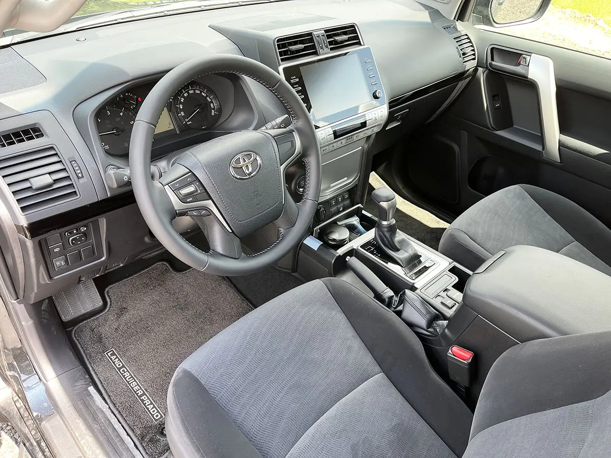 Toyota Prado TXL AT 4x4 SUV (Véhicule Utilitaire Sport) 8