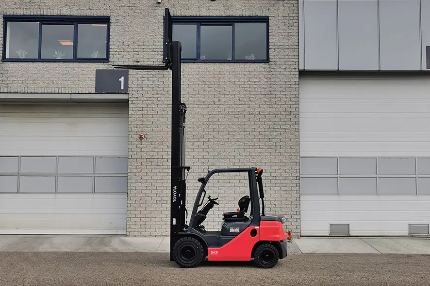 Toyota Tonero 52-8FDF25 4x2 Forklift 10