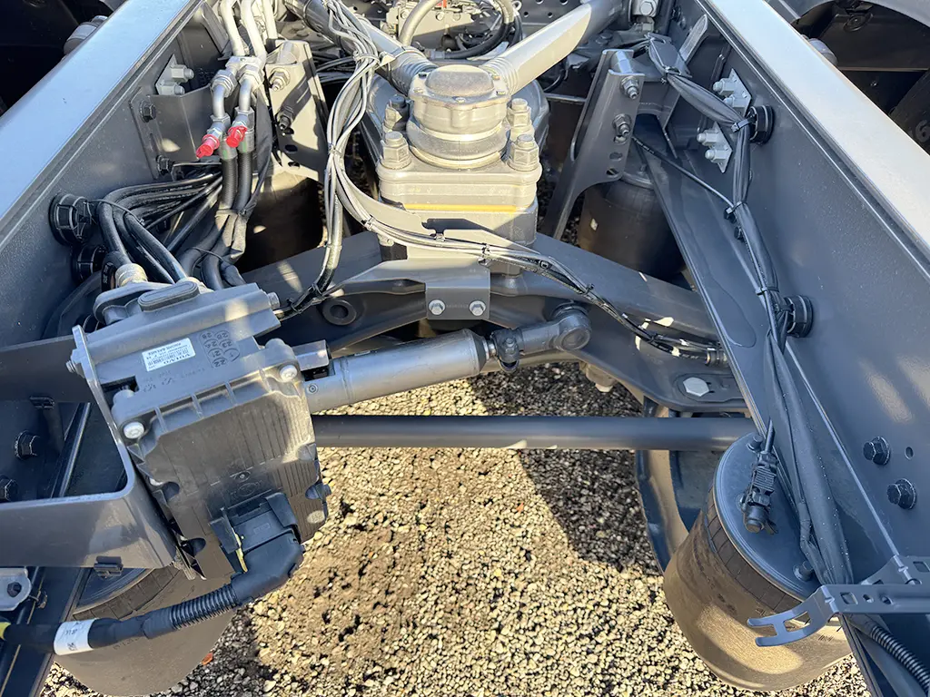 Volvo FMX 500 Chassis Cabin 10x4 15