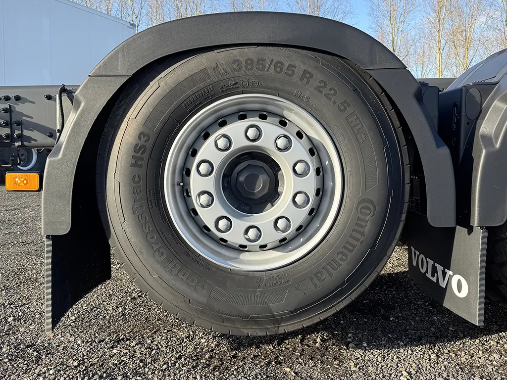 Volvo FMX 500 10x4 Chassis Cabin 17