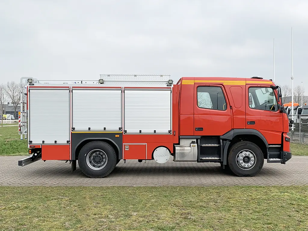 Volvo FMX42R AT 4x2 Fire Fighter Truck 5