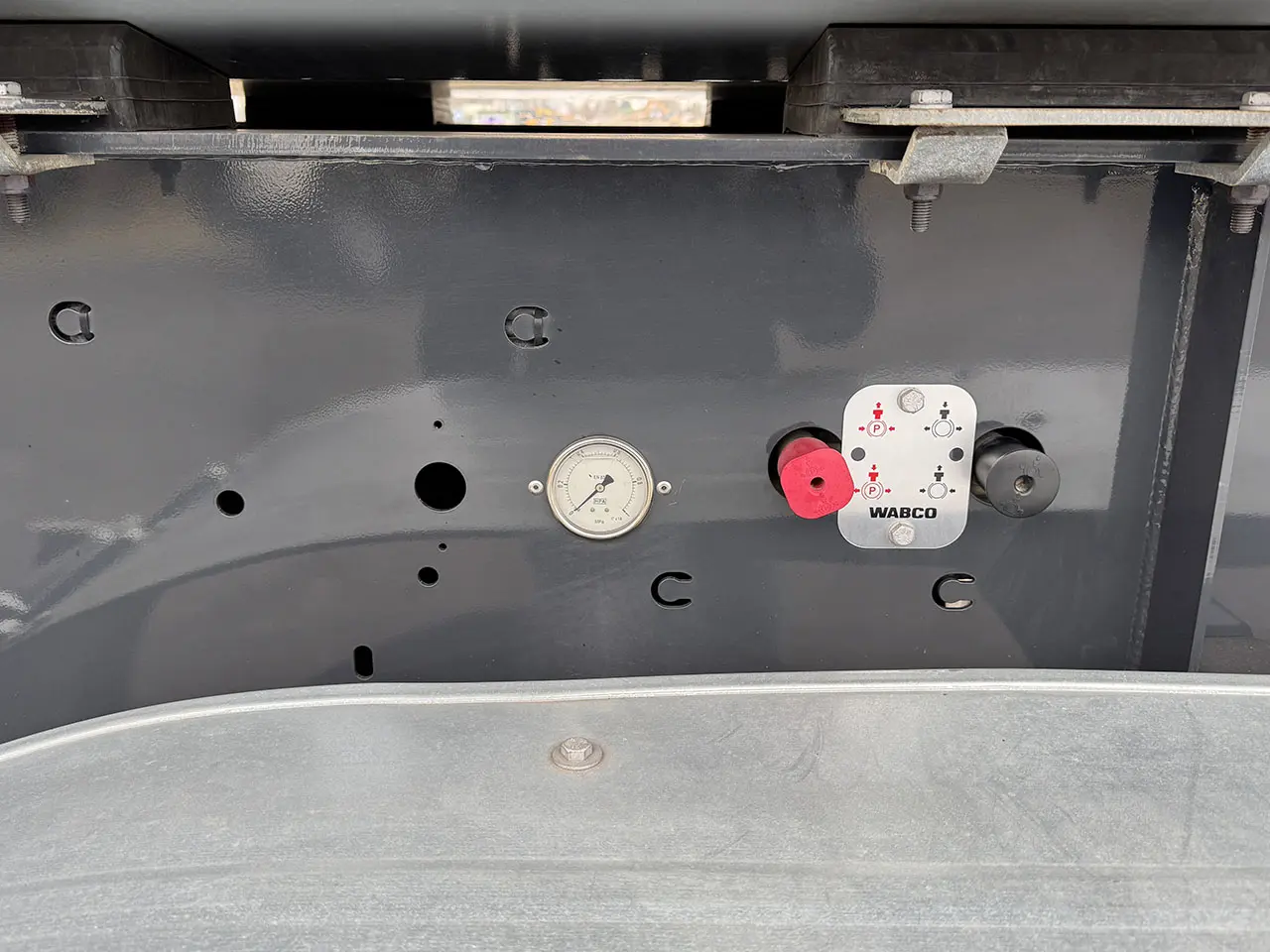 Wielton NW-4 4-Axle Tipper Trailer 8