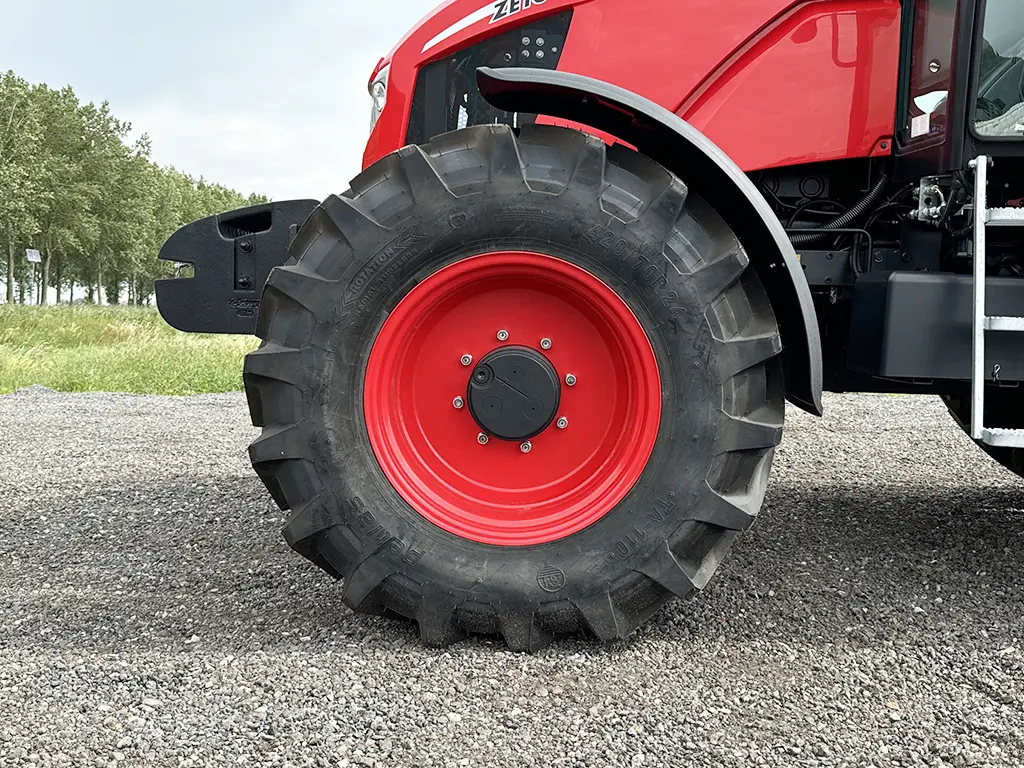 Zetor Forterra CL 135 Tracteur agricole 4x4 15