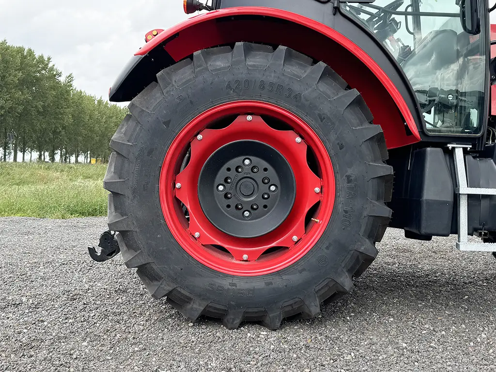 Zetor Proxima Power 120 Tracteur agricole 4x4 14