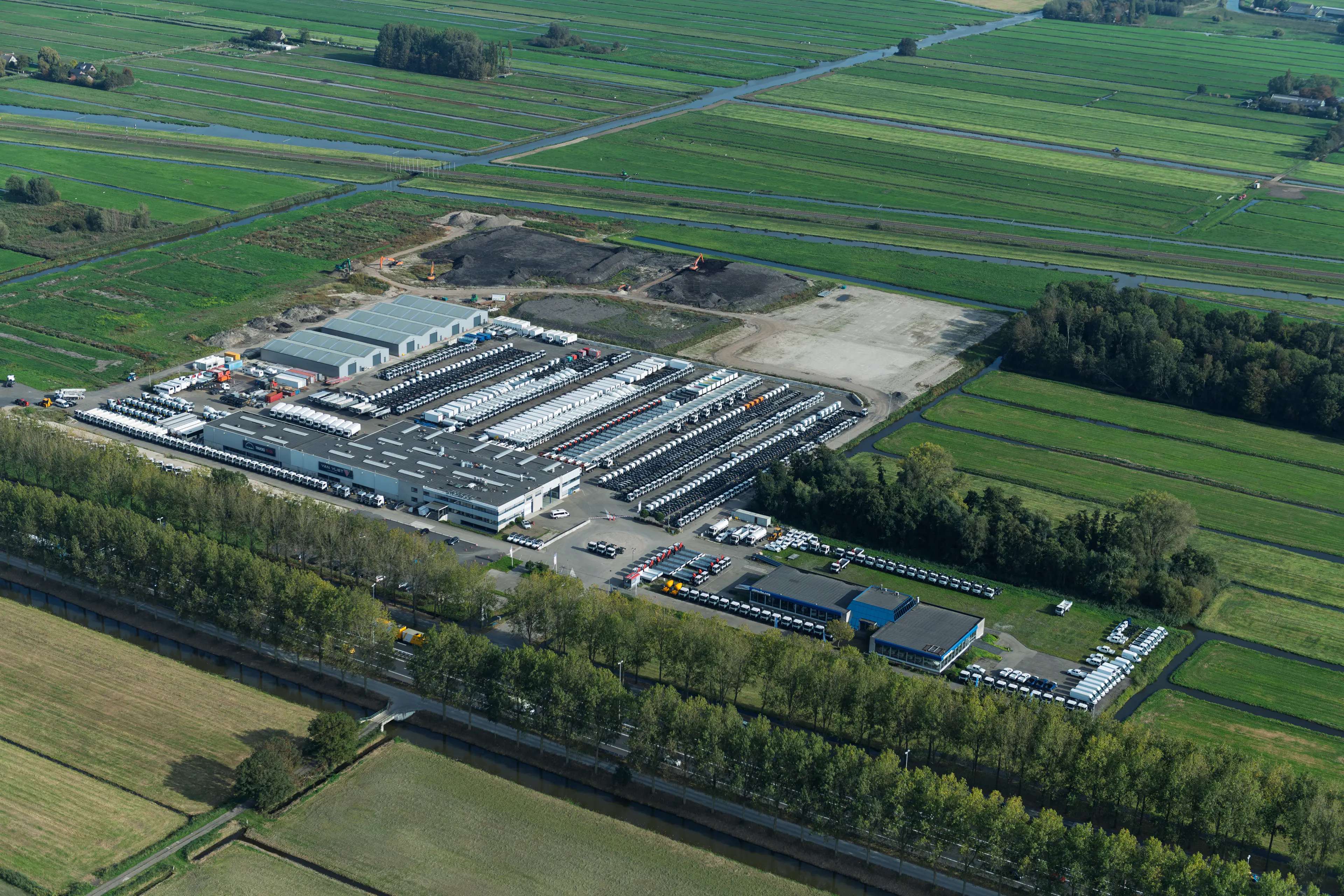 martensmultimedia-251001-3253