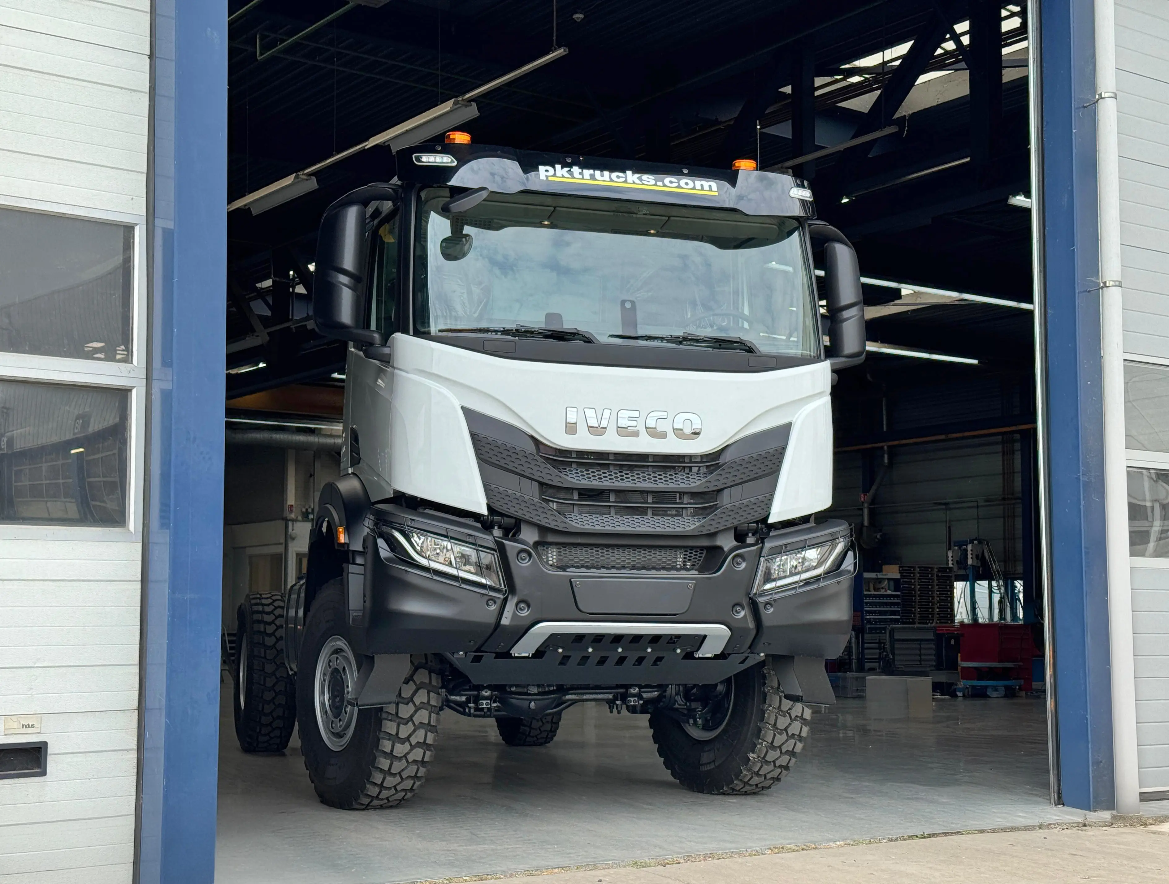 whatsapp-image-2025-06-04-at-143130