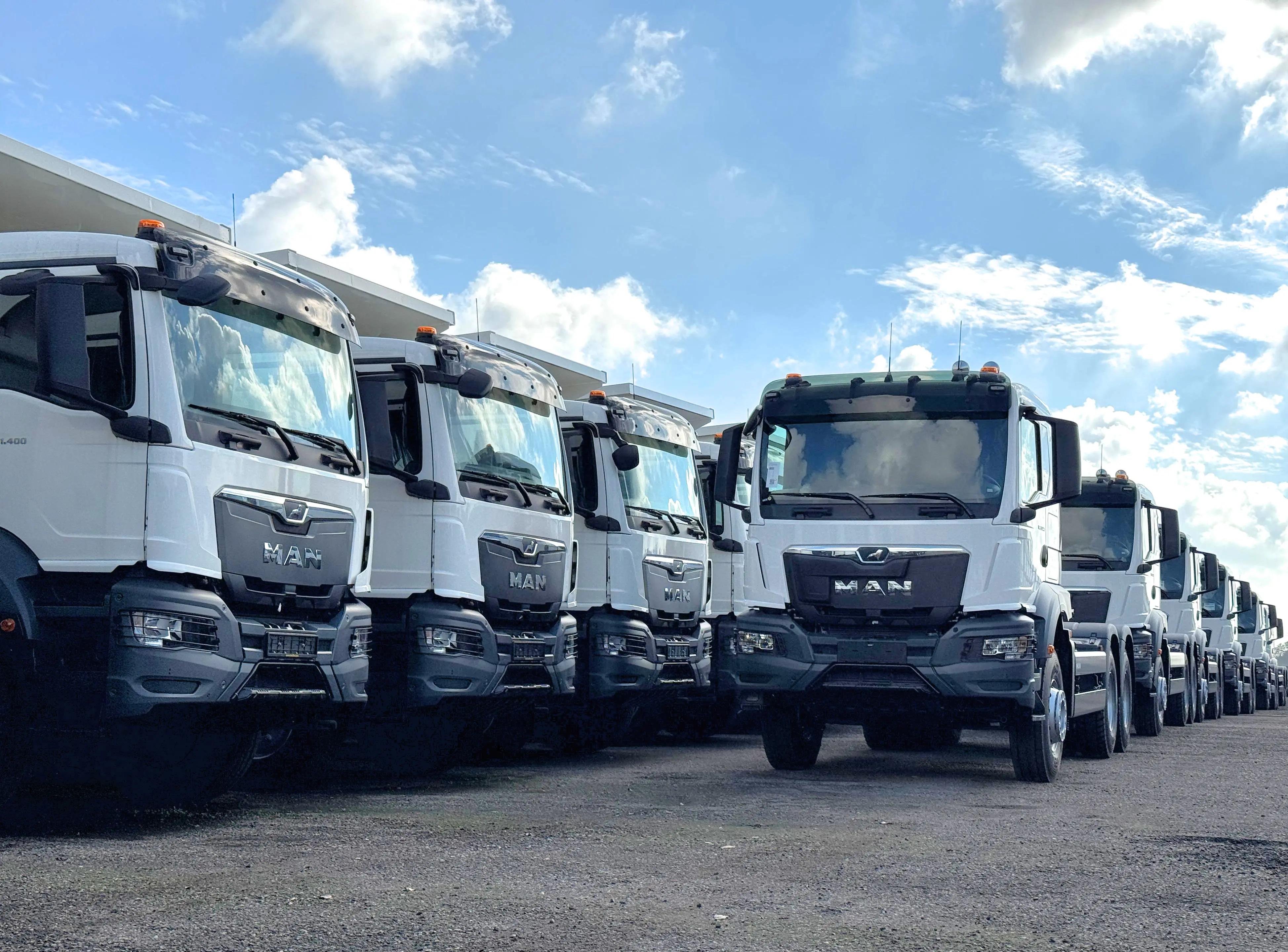 whatsapp-image-2025-10-13-at-112807