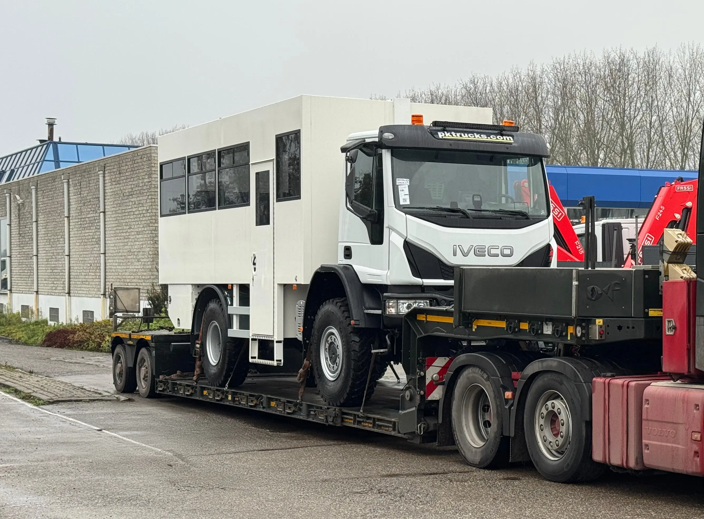 whatsapp-image-2025-11-28-at-095426-2