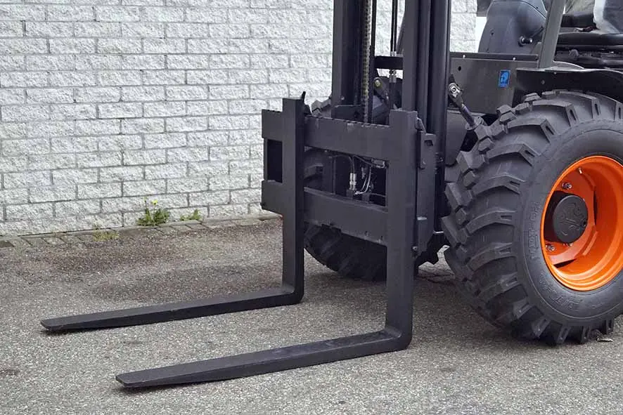 Ausa C350HX4 4x4 Forklift 10