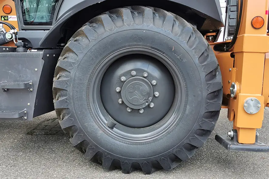 Case 851FX Chargeuse pelleteuse 4x4 11