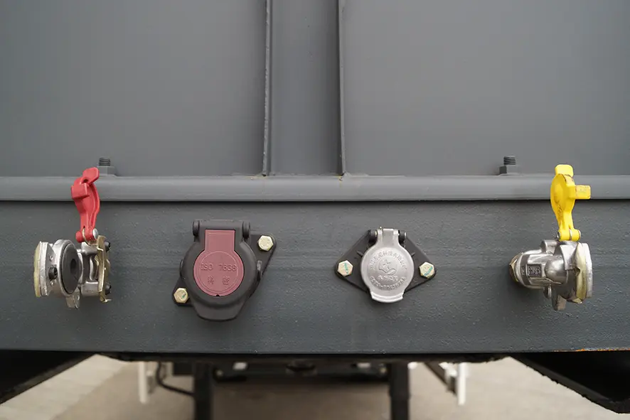 CIMC 40 Container 4-Axle Flatbed Trailer with Twistlock 9