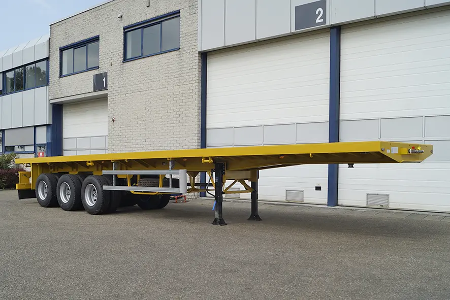 Comet FT-SRP 13.02 3-Axle Flatbed Trailer with Twistlock 1