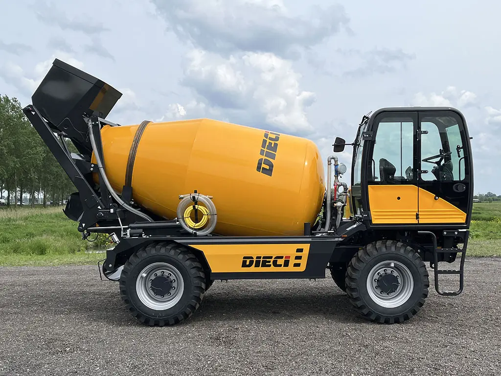 Dieci F7000 Self Loading Concrete Mixer 4x4 7