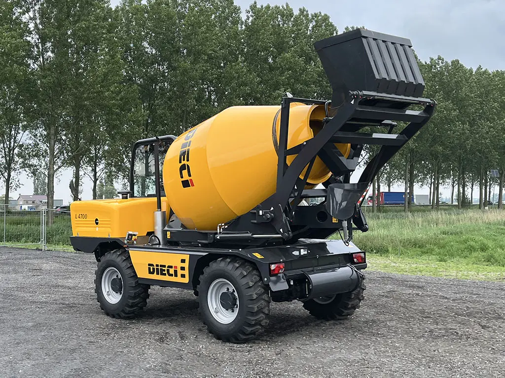 Dieci L-4700 4x4 Self Loading Concrete Mixer 2