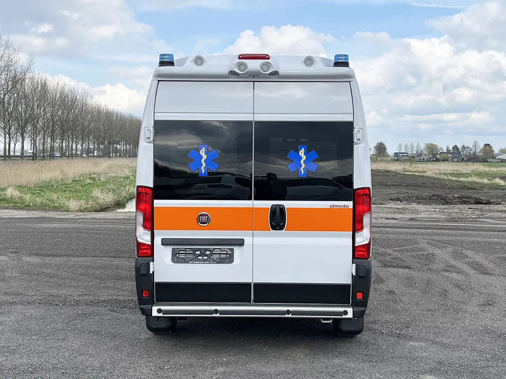 Fiat Ducato L2H2 Ambulance fourgon 4x2 7