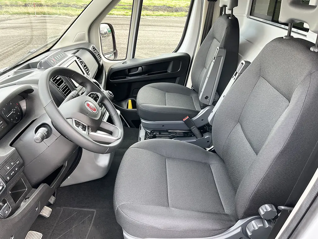 Fiat Ducato L2H2 Ambulance fourgon 4x2 8