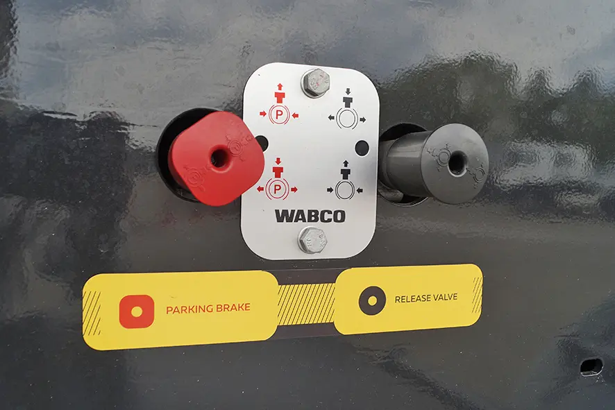 Grunwald TST 31 3-Axle Tipper Trailer 11