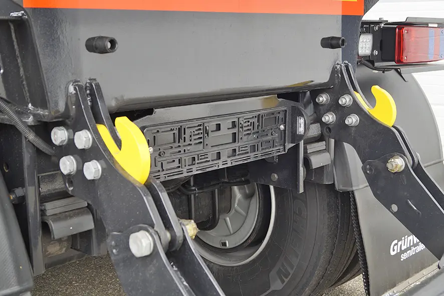 Grunwald TST 31 3-Axle Tipper Trailer 12