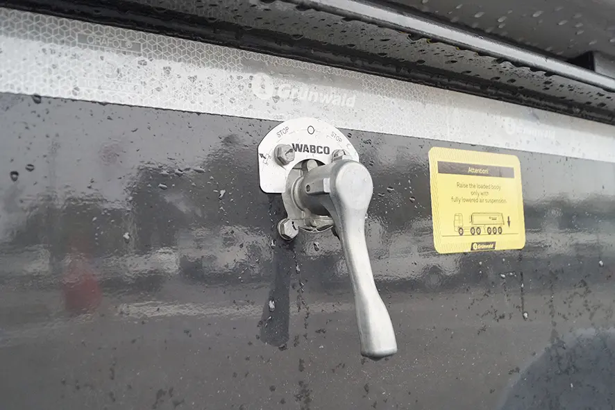 Grunwald TST 38 4-Axle Tipper Trailer 11