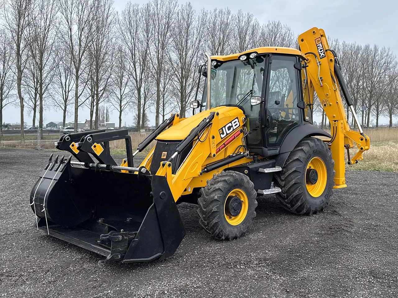 JCB 3CX Sitemaster Chargeuse pelleteuse 4x4 8