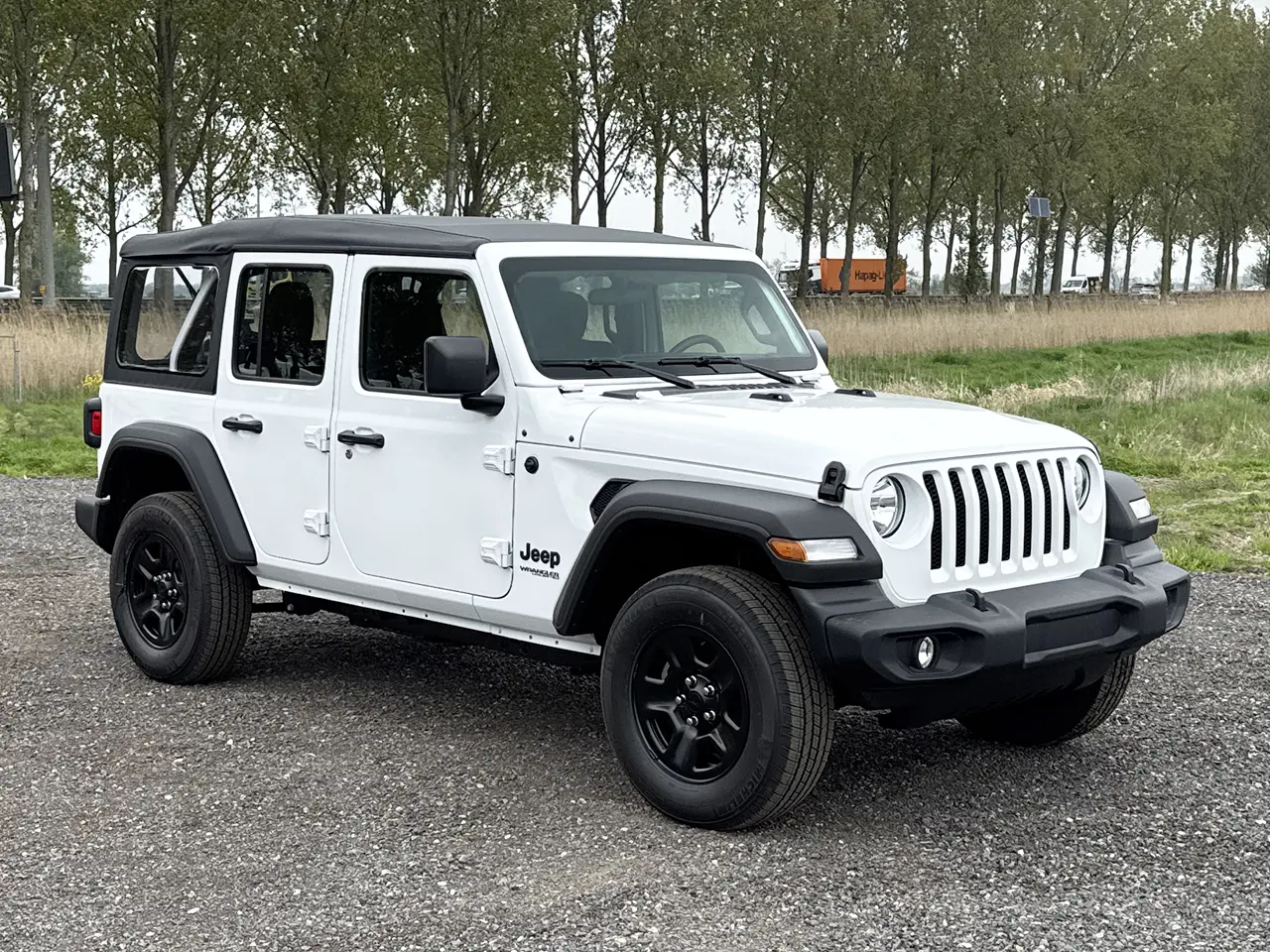 Jeep Wrangler Unlimited 4x4 Multi-Purpose Vehicle (MPV)