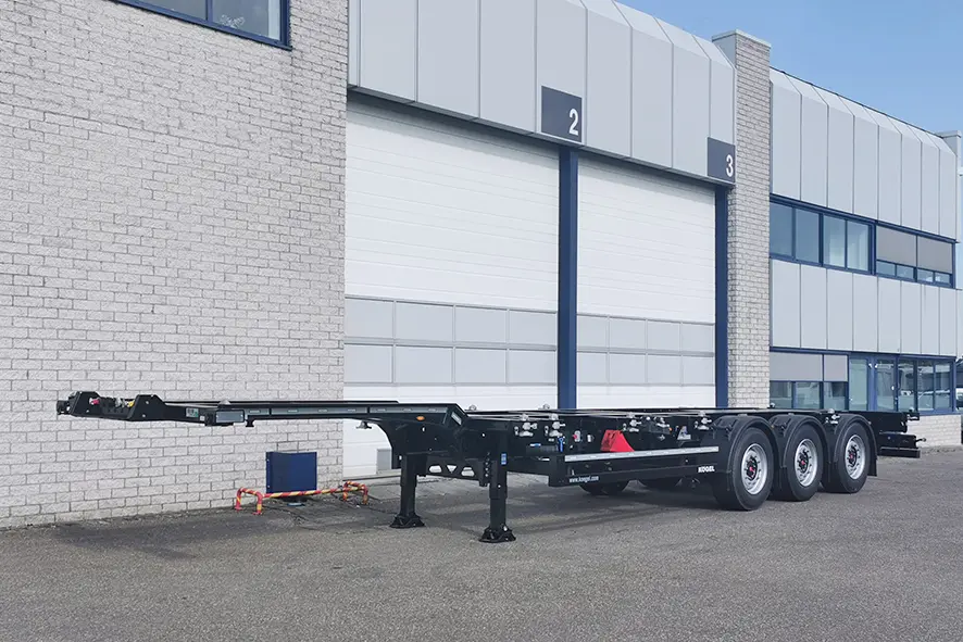 Kogel S24-2 Port 40 Simplex 3-Essieux Semi-remorque porte container 6