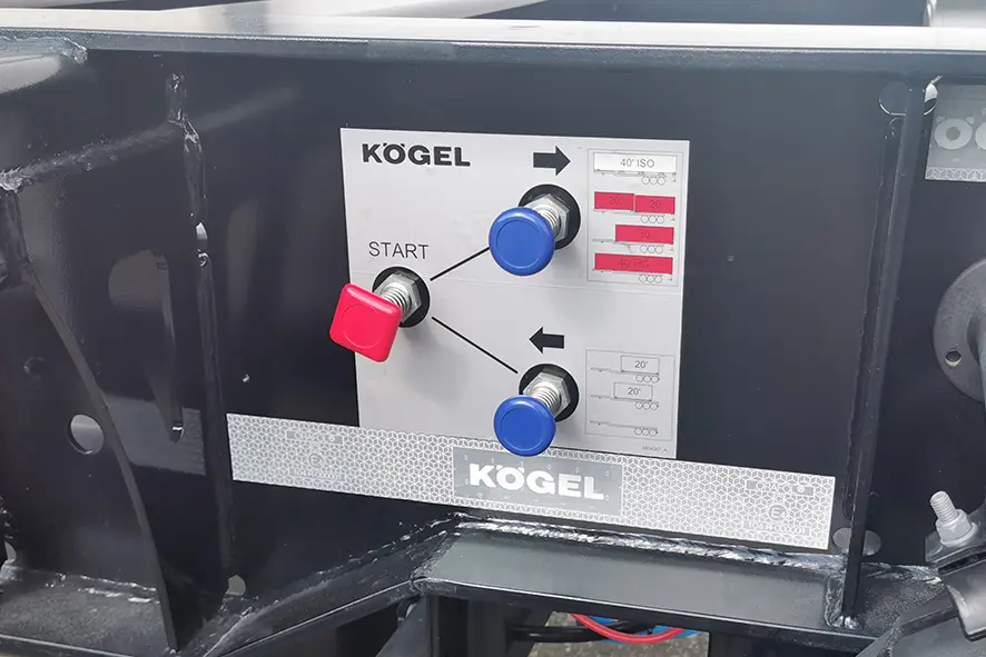 Kogel S24-2 Port 40 Simplex 3-Essieux Semi-remorque porte container 12
