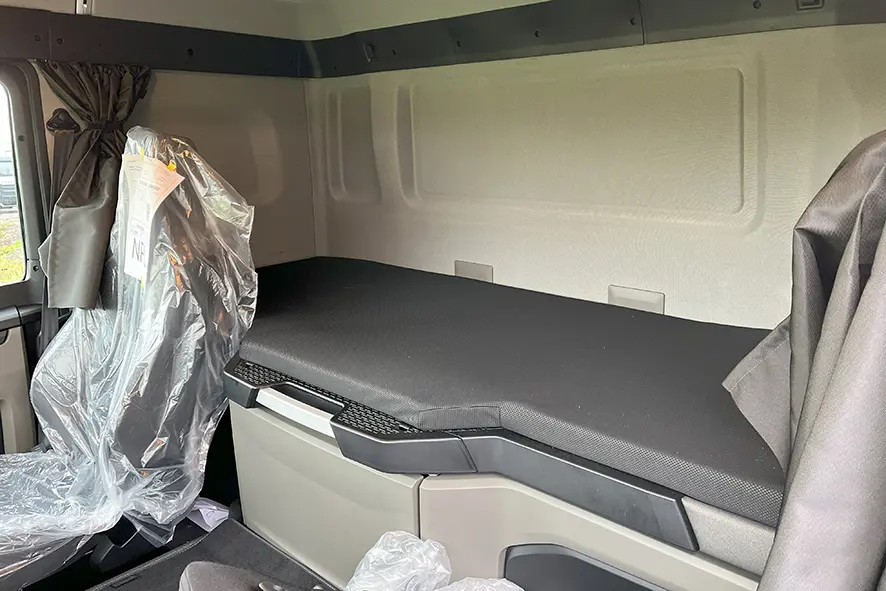 MAN TGL 12.220 BL CH Chassis Cabin 4x2 10