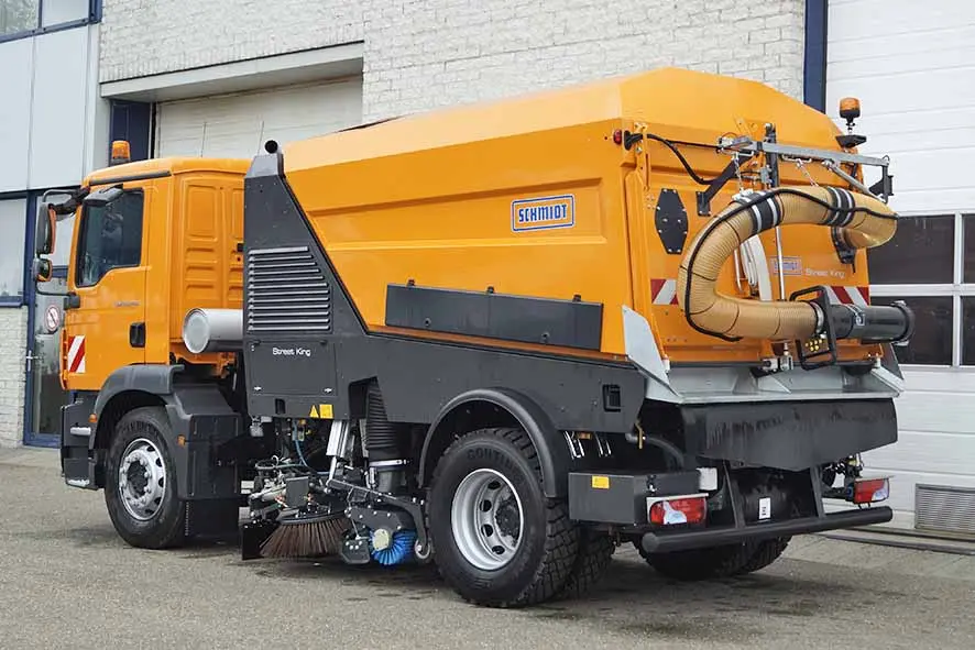 MAN TGM 18.240 BB Sweeper Truck 4x2 2