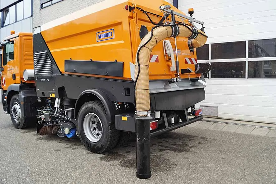 MAN TGM 18.240 BB Sweeper Truck 4x2 10