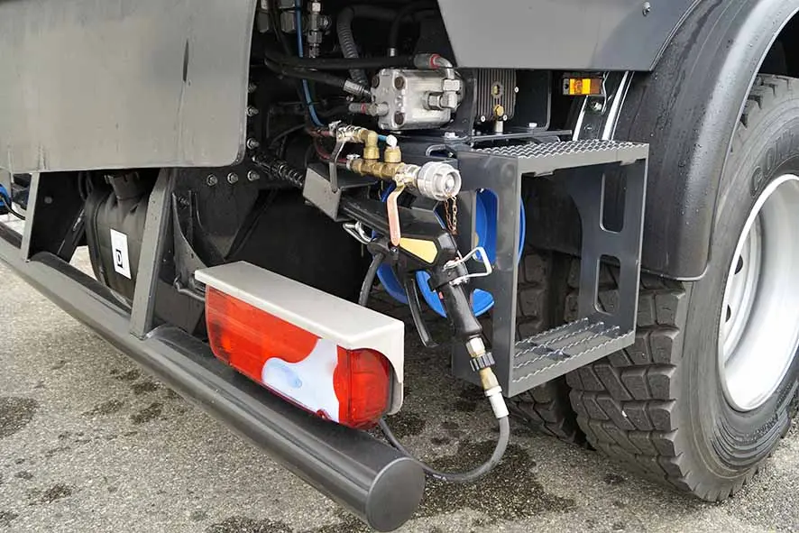 MAN TGM 18.240 BB 4x2 Sweeper Truck 14