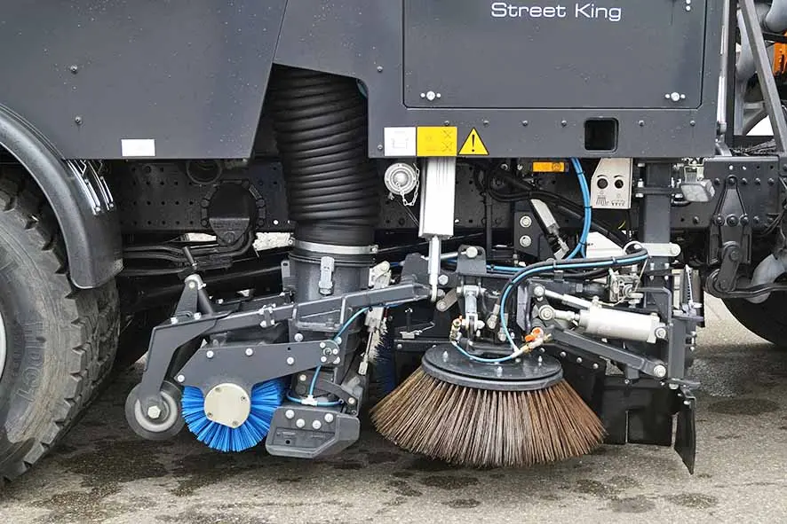 MAN TGM 18.240 BB Sweeper Truck 4x2 13