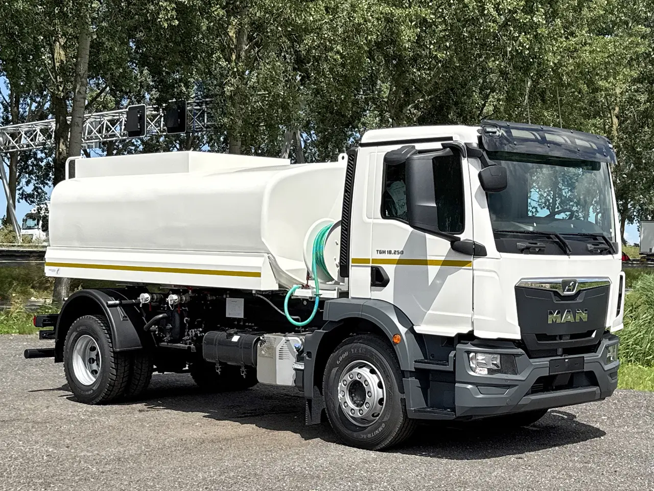 MAN TGM 18.250 BB CH Water Tank Truck 4x2