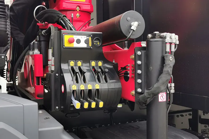 MAN TGM 18.250 BB CH 4x4 Crane Truck 22